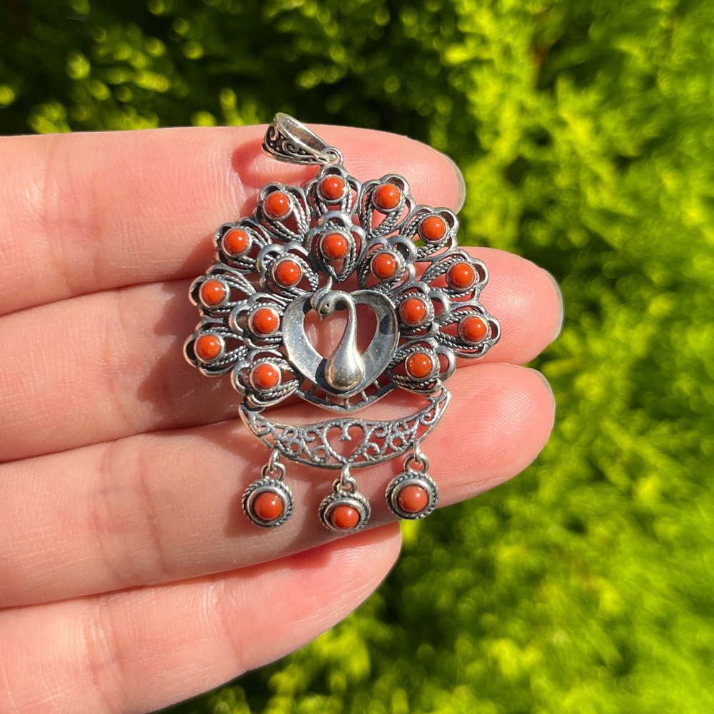 Sterling silver vintage look red‎ coral peacock pendant 1257